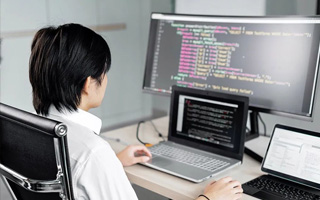 沧县 api php源码,下载的php源码怎么运行呢？